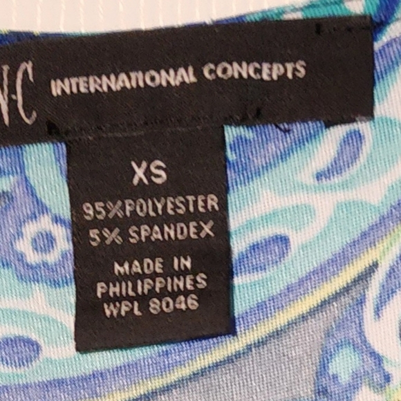 Dress - Picture 3 of 3